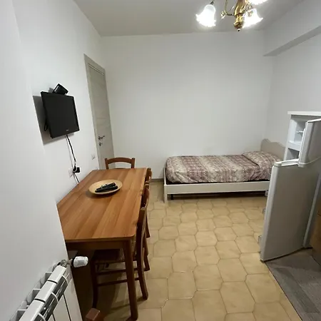 Via Giardino 5 Apartament *